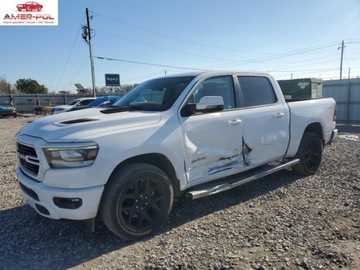  RAM 1500 2023r., Laramie, od ubezpieczalni 5.7 Benzyna 395KM