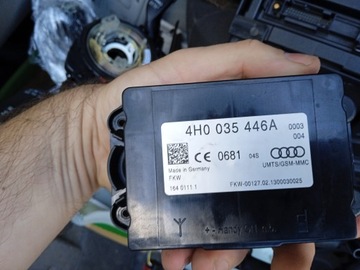 AUDI A4 8K WZMACNIACZ ANTENOWY 4H0035446A