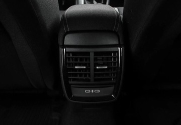 Skoda Kamiq Crossover Facelifting 1.0 TSI 115KM 2024 Skoda Kamiq 1.0 TSI 116KM Selection DSG Fotele Podgrzewane Kamera Cofania, zdjęcie 13