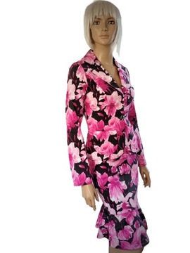 ЭЛЕГАНТНЫЙ КОСТЮМ С ЮБКОЙ