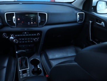 Kia Sportage IV SUV Facelifting 1.6 T-GDI 177KM 2018 Kia Sportage 1.6 T-GDI, Salon Polska, Serwis ASO, zdjęcie 7