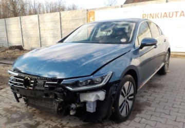Volkswagen Passat B8 2017 Volkswagen Passat Okazja 1.4 Hybryda Plug-in 156KM, zdjęcie 9