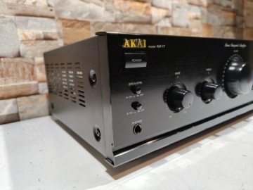 УСИЛИТЕЛЬ AKAI AM-17