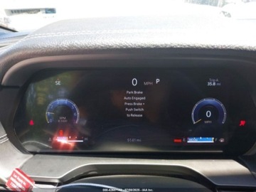 Jeep Grand Cherokee V 2024 Jeep Grand Cherokee Limited 2024 3.6l 3.6 Benzyna 293KM, zdjęcie 10