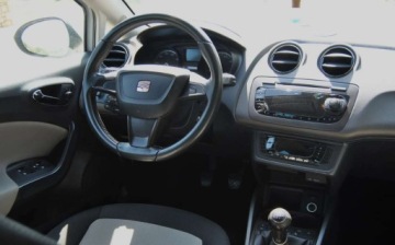 Seat Ibiza IV SportTourer Facelifting 1.2 TSI 105KM 2013 Seat Ibiza GWARANCJA, LIFT, 2013r, Benzyna, Niski przebieg, Bi-xenon, Pano, zdjęcie 2