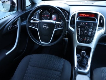 Opel Astra J GTC 1.4 Turbo ECOTEC 120KM 2013 Opel Astra 1.4 T, Salon Polska, Serwis ASO, Klima, zdjęcie 6