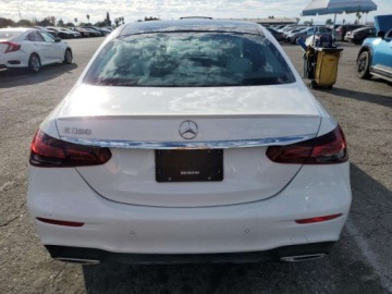 Mercedes Klasa E W214 2023 Mercedes-Benz Klasa E 350 2023 2.0l 2.0 Benzyna 255KM, zdjęcie 2