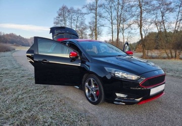 Ford Focus III Sedan Facelifting 1.0 EcoBoost 125KM 2016 Ford Focus Ford Focus 1.0 EcoBoost ST-Line Red ASS Benzyna 125KM, zdjęcie 21