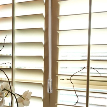 ВЕРТИКАЛЬНЫЕ ЖАЛЮЗИ КРЮЧОК БЕЛАЯ ПАРУШКА ДЛЯ ШТОР ВЕНЕЦИЯ