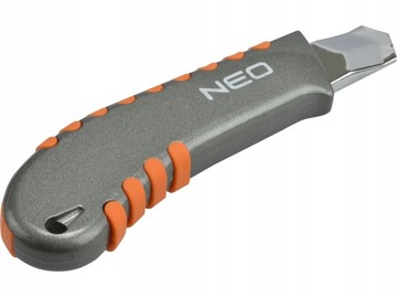 Nóż z ostrzem łamanym 18 mm, metalowy korpus NEO