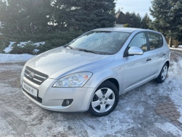 Kia Ceed I Hatchback 5d Facelifting 1.6 DOHC CVVT 126KM 2010 Kia Ceed 1.6 Isg 126KM Klima Piekny stan Sprawdz 1.6 Benzyna 126KM, zdjęcie 14