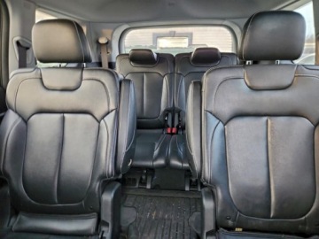 Jeep Grand Cherokee V 2023 Jeep Grand Cherokee L Limited 2023 3.6 Benzyna 293KM, zdjęcie 10