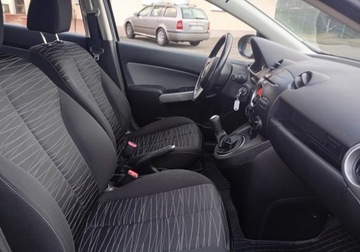 Mazda 2 II Hatchback 5d 1.3 86KM 2010 Mazda 2 Bezwypadkowy - klimatyzacja - benzyna 1,3 - 86 KM 1.3 Benzyna 86KM, zdjęcie 12