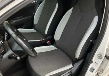Toyota Aygo II Hatchback 5d 1.0 VVT-i 69KM 2016 Toyota Aygo Toyota Aygo Benzyna 69KM, zdjęcie 31