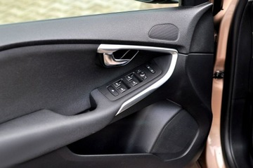 Volvo V40 II Hatchback 1.6 D2 115KM 2014 Volvo V40 1,6 HDi 115Km Automat Ledy Digital Navi, zdjęcie 4