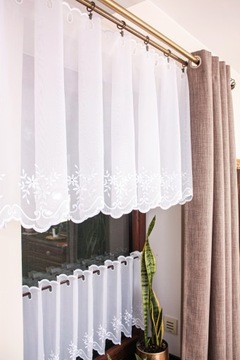 Заздростка Вуаль белая Штора с вышивкой для кухни, высота 90 см