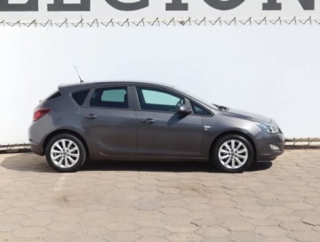Opel Astra J Hatchback 5d 1.6 Turbo ECOTEC 180KM 2012 Opel Astra 1.6 T, Xenon, Klima, Klimatronic, zdjęcie 5