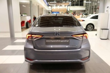 Toyota Corolla XII Sedan 1.8 Hybrid 122KM 2020 Toyota Corolla 1.8 Hybrid Comfort 1.8 Hybryda 122KM, zdjęcie 4