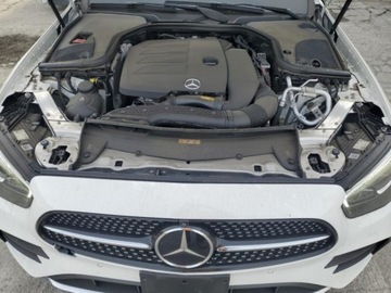 Mercedes Klasa E W213 2022 Mercedes-Benz Klasa E 350 2022 2.0l 2.0 Benzyna 255KM, zdjęcie 6