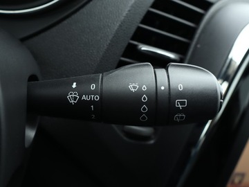 Renault Captur I Crossover 1.2 ENERGY TCe 118KM 2016 Renault Captur 1.2 TCe, Salon Polska, Navi, Klima, zdjęcie 19