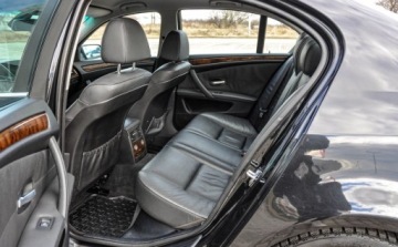 BMW Seria 5 E60 Sedan 3.0 530i 272KM 2007 BMW Seria 5 3,0 (272KM) 2007 r. Lift Skory Automat 3.0 Benzyna 272KM, zdjęcie 7