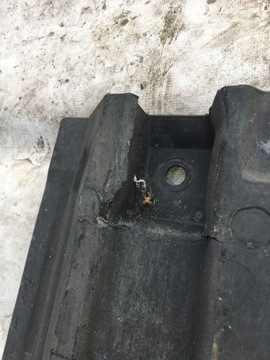 Крышка ходовой части левая Audi A4 B8 8K0825207B