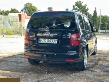 Volkswagen Touran I 2.0 TDI 170KM 2008 Volkswagen Touran 2.0 TDI DPF DSG Trendline 170KM 2008r, zdjęcie 8