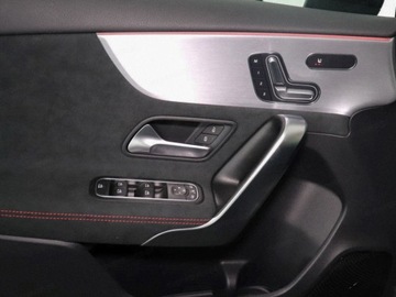 Mercedes Klasa A W177/V177 Hatchback Facelifting 2.0 220 190KM 2025 A Klasa 220 4-Matic AMG Line 2.0 (190KM) 2025, zdjęcie 8