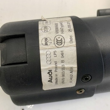 ROLETA KUFRU ZADNÍ ČERNÁ ORIGINÁLNÍ AUDI A4 B9 8W FACELIFT KOMBI AVANT 22R