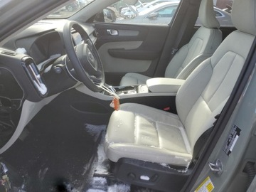 Volvo XC40 Crossover Facelifting 2.0 B5 250KM 2025 Volvo XC 40 Plus 2025 2.0 Benzyna 250KM, zdjęcie 7