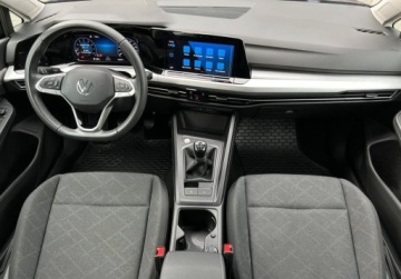 Volkswagen Golf VIII Hatchback 1.5 TSI EVO 150KM 2023 Volkswagen Golf Life Pakiet Comfort, ACC, Kamera, CarPlay, Ladowarka indu, zdjęcie 3