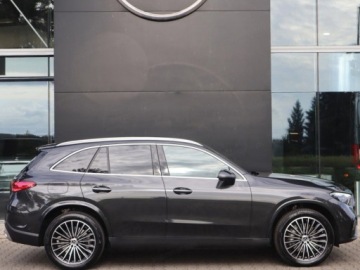 Mercedes GLC C254/X254 Coupe 2.0 300 258KM 2025 MERCEDES-BENZ GLC 300 4-Matic AMG Line 2.0 (258KM) 2025, zdjęcie 2