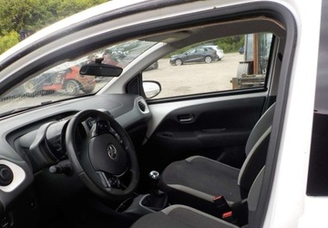 Toyota Aygo II Hatchback 3d Facelifting 1.0 VVT-i 72KM 2020 Toyota Aygo Okazja Benzyna 72KM, zdjęcie 16