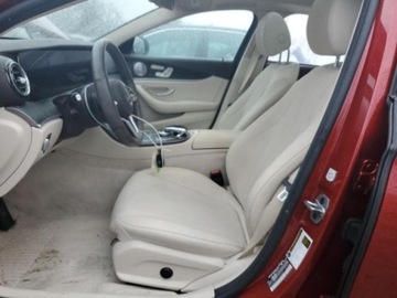 Mercedes Klasa E W213 2020 Mercedes-Benz Klasa E 350, 2020r., 4x4, 2.0L, zdjęcie 7