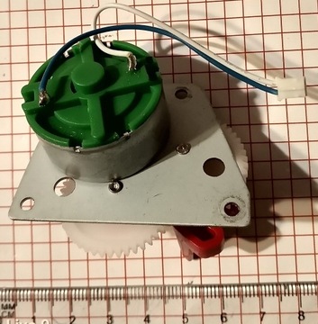 SILNIK Z TRYBIKAMI + ZŁĄCZE 2 pin / 2990D
