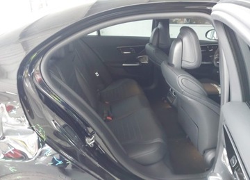 Mercedes Klasa C W206 Limuzyna 2.0 300 258KM 2023 Mercedes-Benz Klasa C 2023r., C 300 Sedan, 2L, od ubezpieczalni 2.0 Benzyna, zdjęcie 7