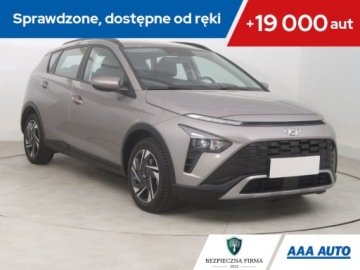 Hyundai Bayon SUV 1.0 T-GDI 100KM 2022 Hyundai Bayon 1.0 T-GDI, Salon Polska