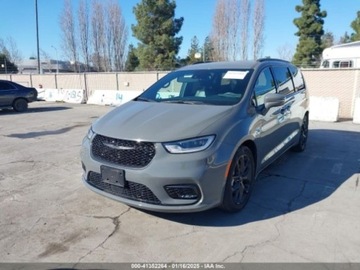 Chrysler Pacifica II 2021 Chrysler Pacifica Touring L 2021 3.6l 3.6 Benzyna 287KM, zdjęcie 6