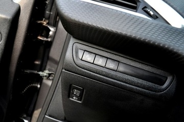 Peugeot 2008 I SUV Facelifting 1.2 PureTech 110KM 2016 Peugeot 2008 1,2 Benzyna 110Km Ledy Skóra Navi, zdjęcie 20