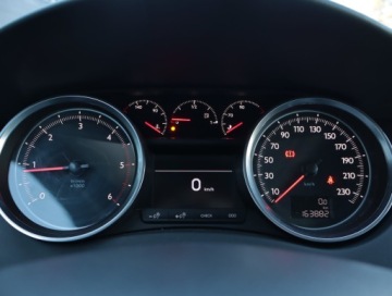 Peugeot 508 I SW Facelifting 2.0 BlueHDi 150KM 2016 Peugeot 508 2.0 BlueHDi, Skóra, Navi, Klima, zdjęcie 10