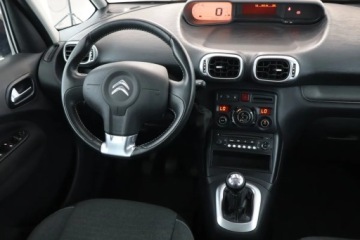 Citroen C3 Picasso 1.2 PureTech 110KM 2015 Citroen C3 Picasso 1.2 PureTech, Salon Polska, zdjęcie 6