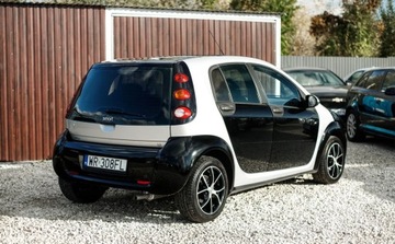 Smart Forfour I 1.3 94KM 2006 Smart Forfour FourFour 1.3Benzyna 95KM 1.3 Benzyna 95KM, zdjęcie 4