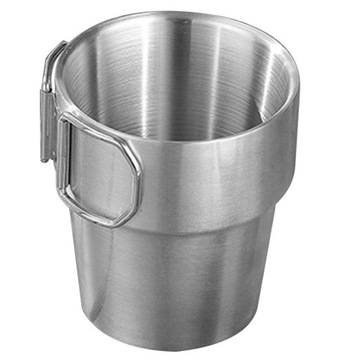 Kubek do kawy z metalową butelką na wodę