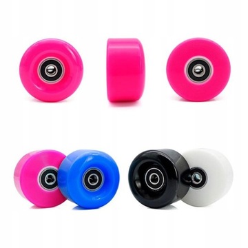 Комплект из 4 четырехколесных роликовых коньков диаметром 58 мм, 82A