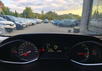 Peugeot 2016 Peugeot 308 Peugeot 308 1.2 PureTech Allure SampS 1.2 Benzyna 130KM, zdjęcie 11