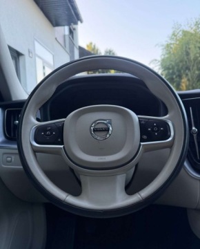 Volvo XC60 II Crossover D3 150KM 2019 Volvo XC 60 Volvo XC 60 D3 Drive-E Momentum 2.0 Diesel 150KM, zdjęcie 19