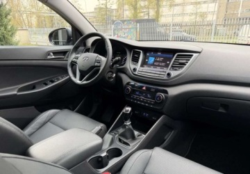Hyundai Tucson III SUV 1.6 GDI 132KM 2015 Hyundai Tucson Hyundai Tucson blue 1.6 GDi 2WD Classic 1.6 Benzyna 132KM, zdjęcie 17