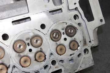 BMW E81 E87 E60 E90 E84 2.0D N47D20A N47D20C 177KM - HLAVA HŘÍDELE 7810196