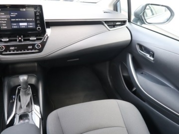 Toyota Corolla XII Sedan 1.5 VVT-i 125KM 2022 Toyota Corolla 1.5 VVT-i, Salon Polska, zdjęcie 7