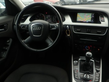 Audi A4 B8 Avant 2.0 TDI 143KM 2010 Audi A4 2.0 TDI, Navi, Klima, Klimatronic, zdjęcie 6